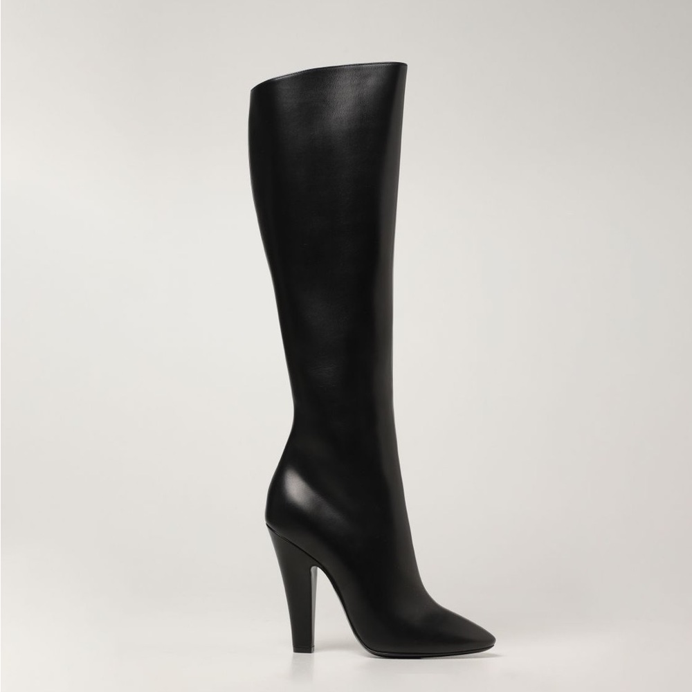 Saint Laurent Black 68 BOOTS IN SMOOTH LEATHER Vanity size 36